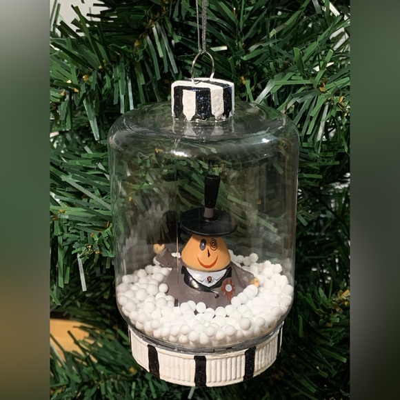 Nightmare Before Christmas The Mayor Christmas Ornament Faux Snow Globe - Picture 1 of 10